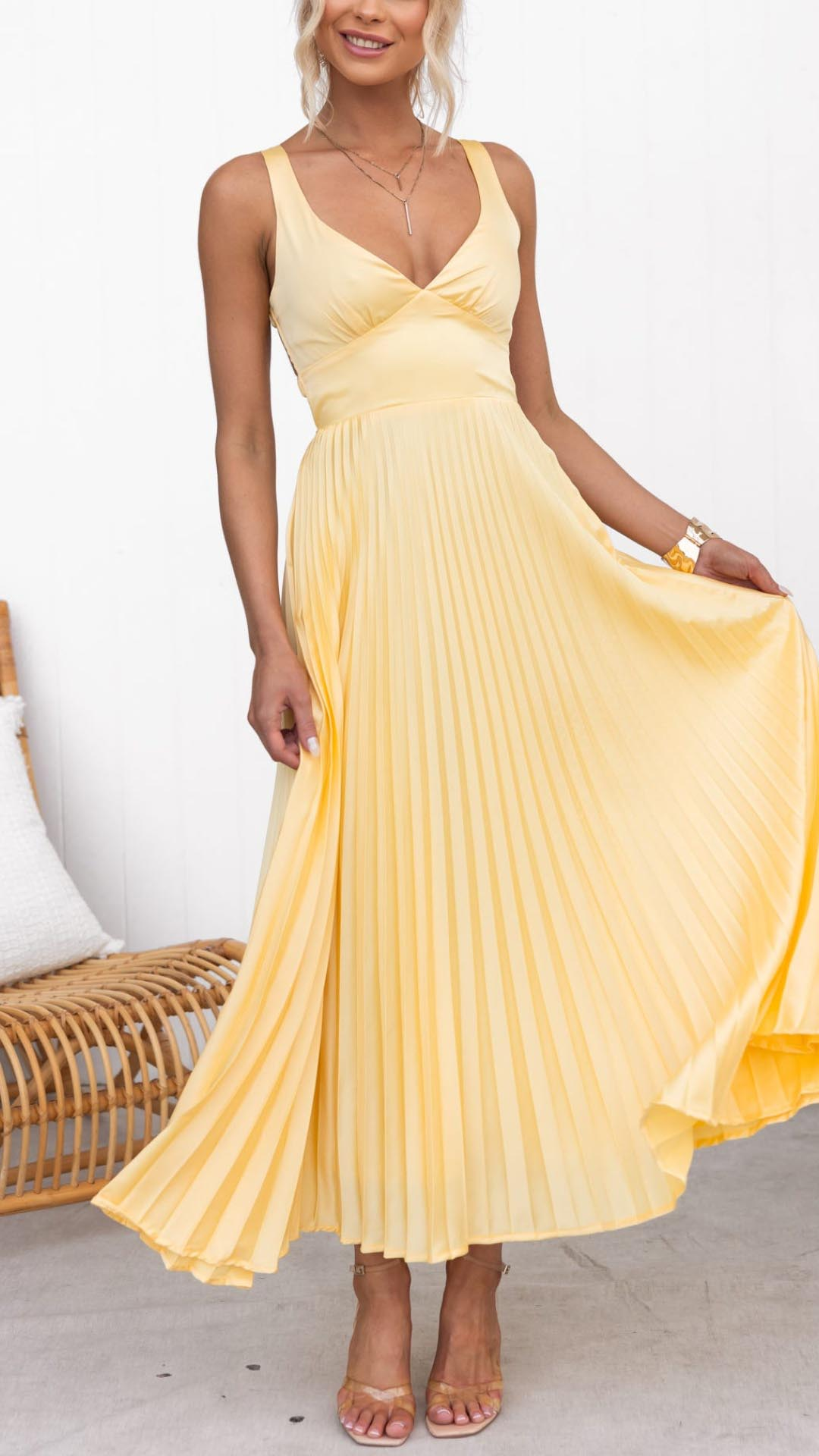 ALBA | Vestido plisado con escote en V