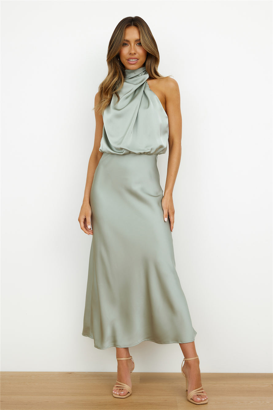 MARIANA | Vestido con escote americano.