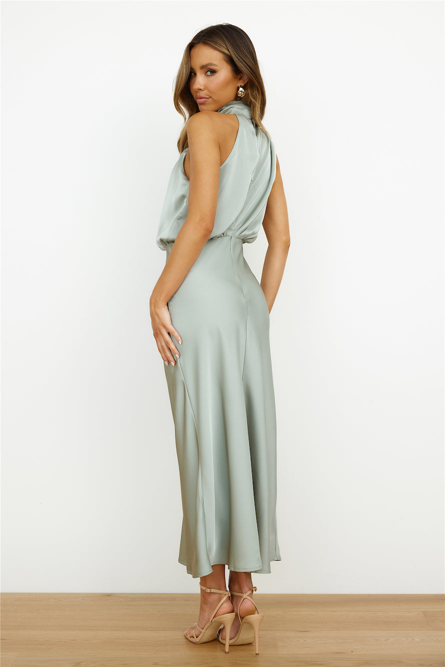 MARIANA | Vestido con escote americano.