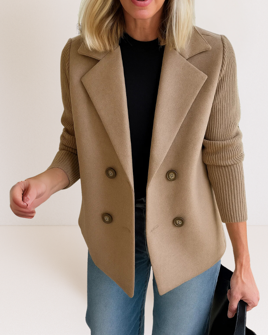 LEILA | Chaqueta corta de lana.