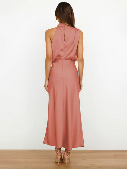 MARIANA | Vestido con escote americano.