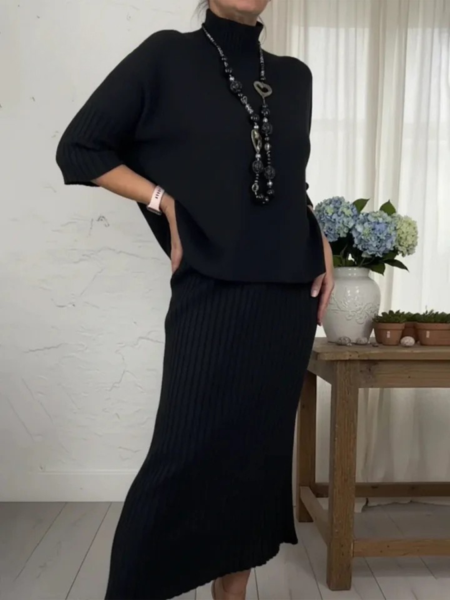 NOURA | Conjunto de punto con cuello alto