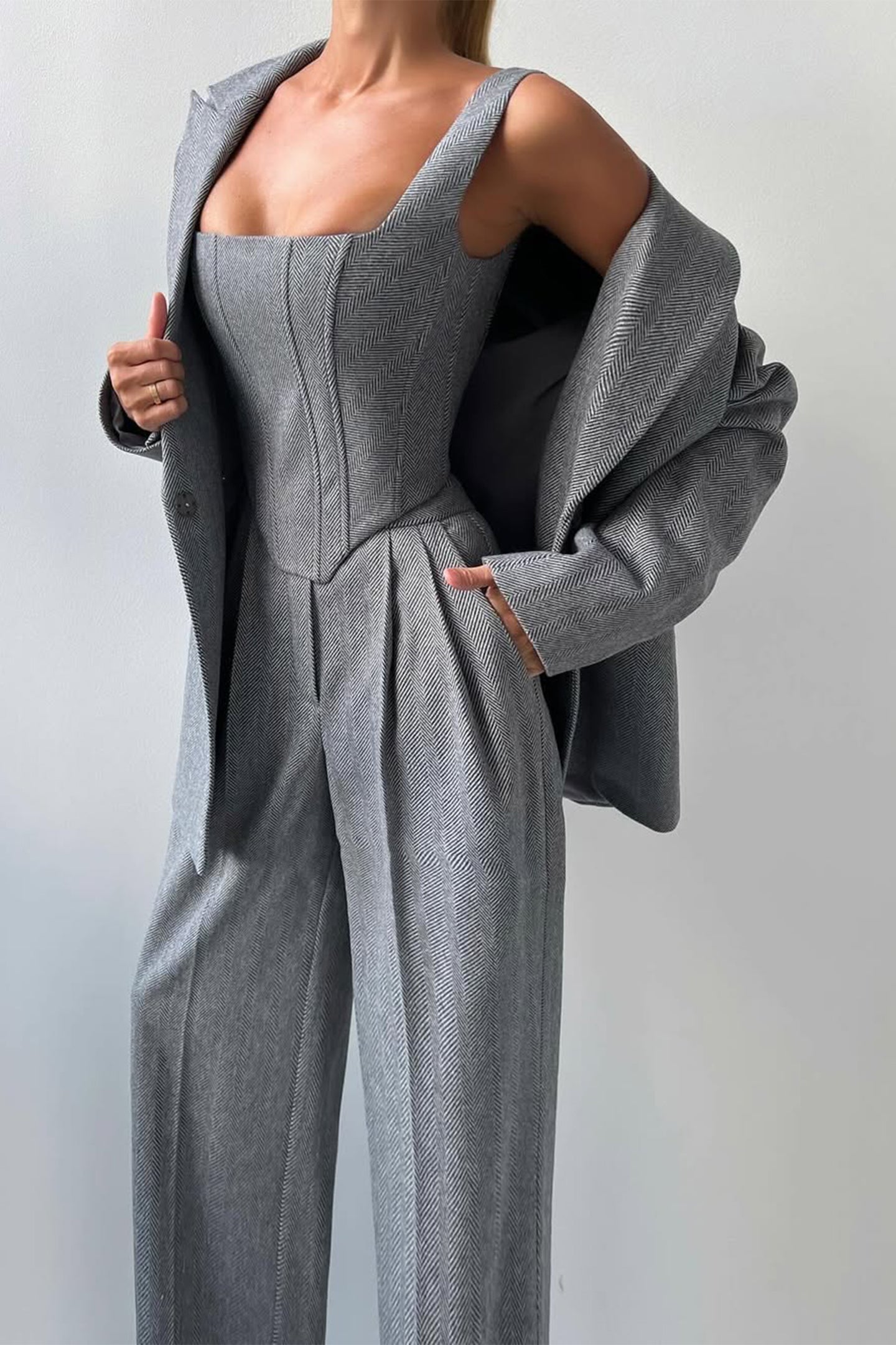 DOLCE | Conjunto de tres piezas con amaricana cruzada