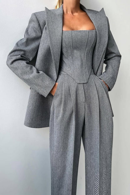 DOLCE | Conjunto de tres piezas con amaricana cruzada