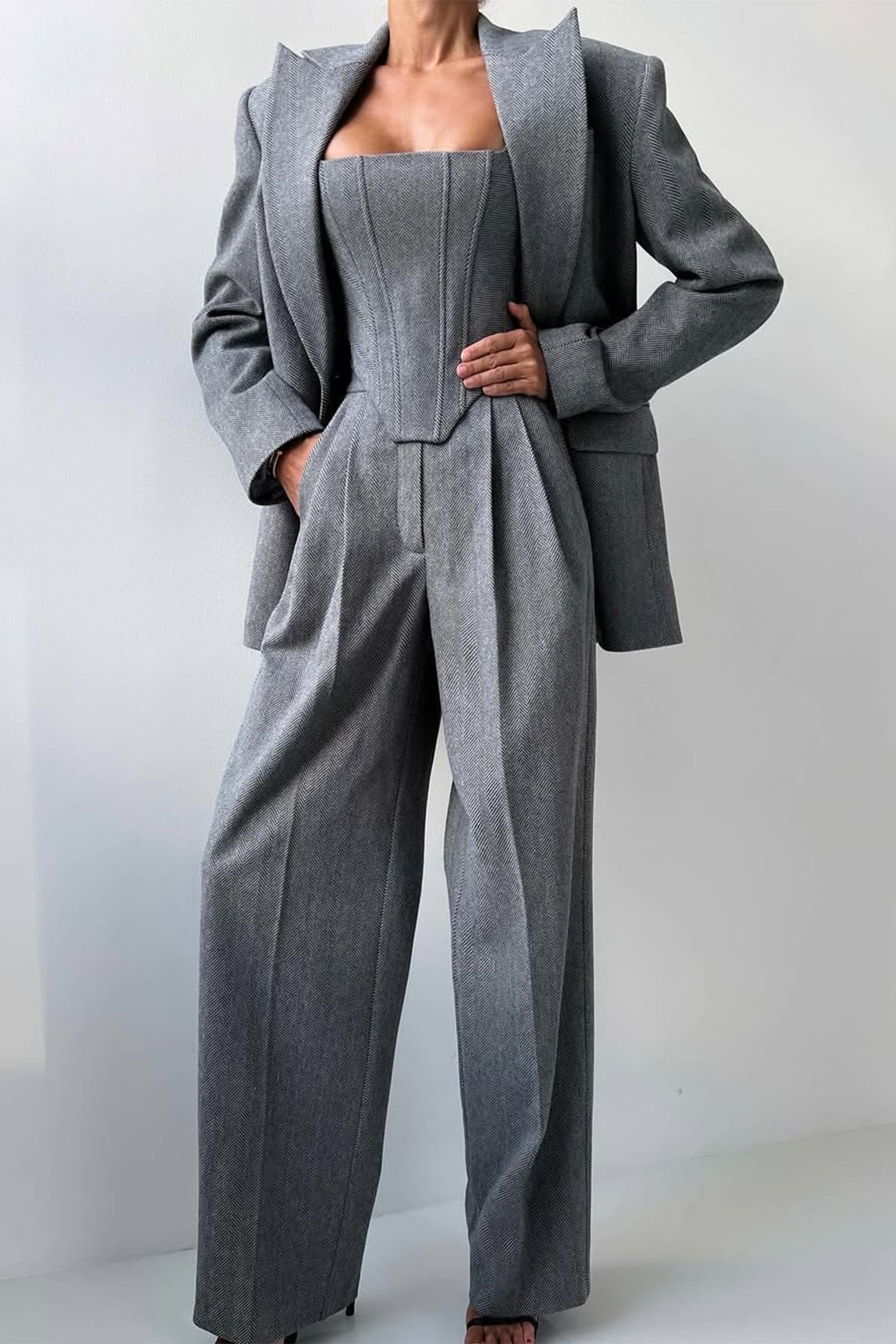 DOLCE | Conjunto de tres piezas con amaricana cruzada