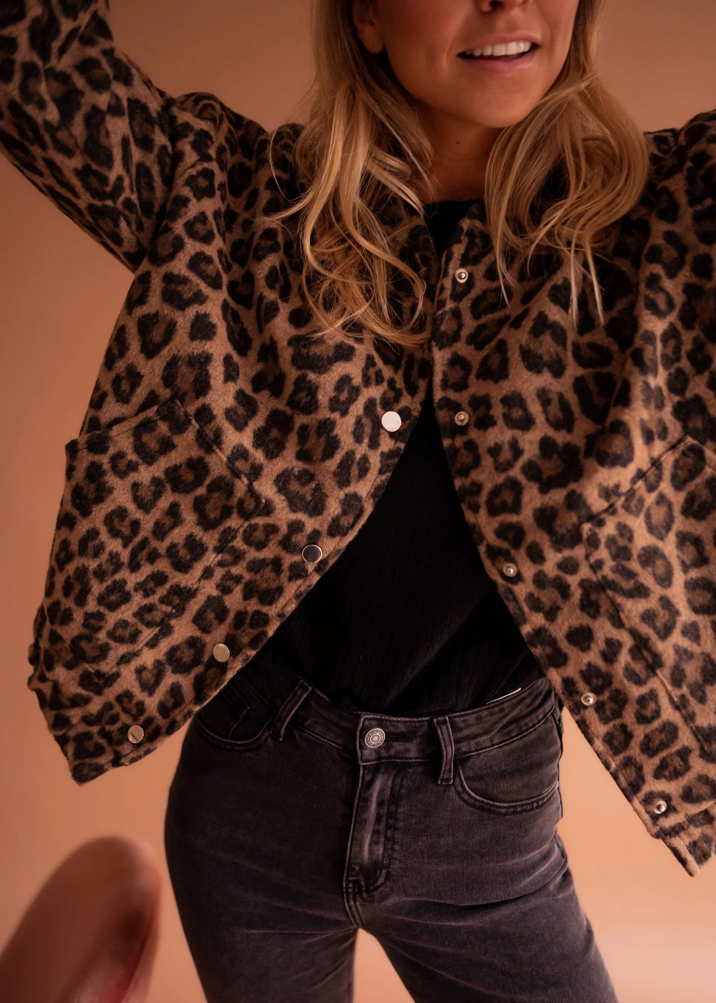 LEILA | Chaqueta estampada de leopardo
